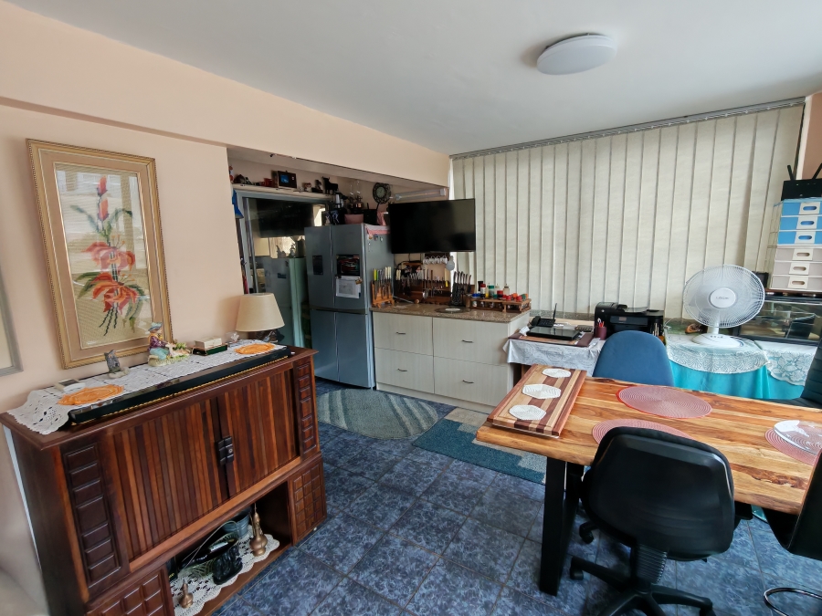 3 Bedroom Property for Sale in Herolds Bay Western Cape